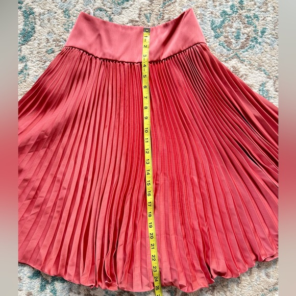 Lazaro plated skirt size 4 beautiful peach fuzz silk skirt - Picture 5 of 13